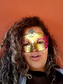 RaphinhaSanches online show from June 3, 2026, 2:33 pm