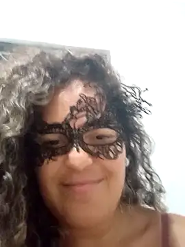 RaphinhaSanches online show from December 15, 2025, 5:52 pm