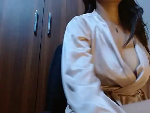 soya queen online show from July 30, 2026, 4:44 am