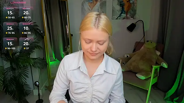 Millie Vanillies online show from September 10, 2025, 3:11 pm