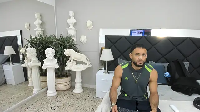 emilio brandon online show from December 1, 2025, 9:43 am