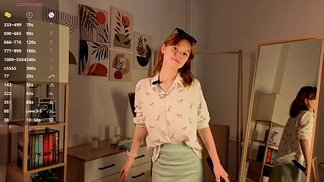 Snapshot of TiannaBorlace chatting on September 19, 2025, 11:14 am TiannaBorlace online show from September 19, 2025, 11:14 am