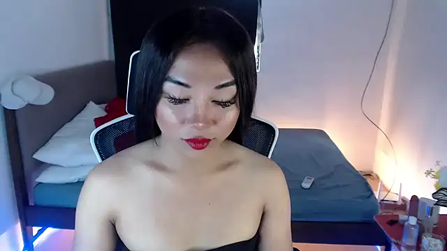 Snapshot of SultryCyraFoxmore chatting on September 17, 2025, 7:10 am SultryCyraFoxmore online show from September 17, 2025, 7:10 am