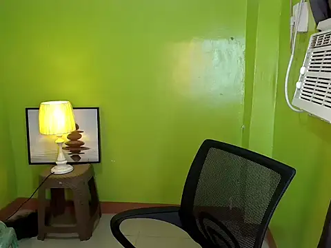 SultryCyraFoxmore online show from April 4, 2026, 3:57 am