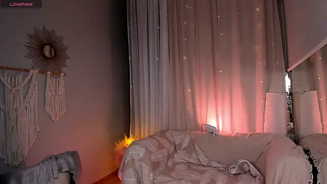 MilliMouse online show from March 3, 2026, 10:39 pm