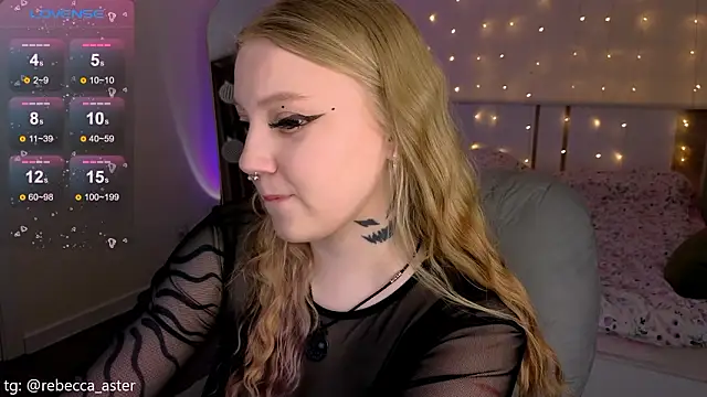 RebeccaAster online show from February 5, 2026, 4:03 pm