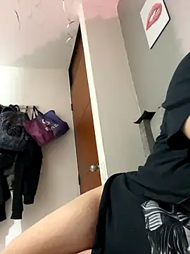 Aliciawhitee online show from October 10, 2025, 12:00 am