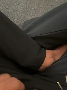 longfuckk online show from March 8, 2026, 7:33 am