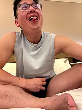 Snapshot of maxime0928 chatting on January 11, 2026, 4:47 pm maxime0928 online show from January 11, 2026, 4:47 pm