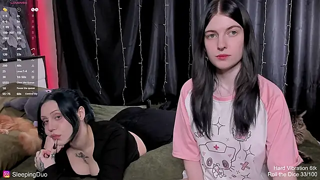 Threesomebabes online show from February 13, 2026, 3:01 pm