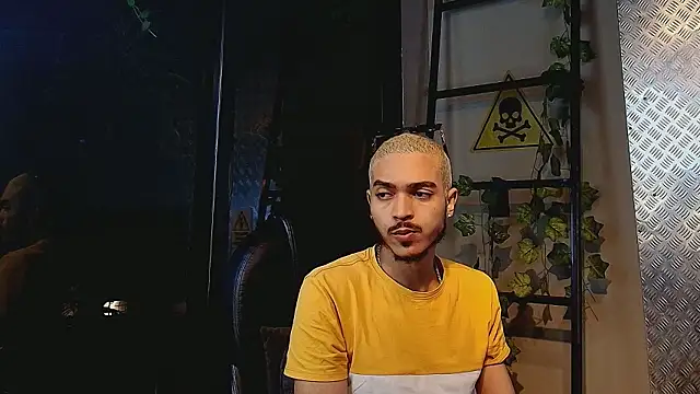 Snapshot of MarcusRain_ chatting on February 9, 2026, 12:19 am MarcusRain online show from February 9, 2026, 12:19 am