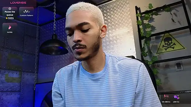 Snapshot of MarcusRain_ chatting on March 14, 2026, 3:45 am MarcusRain online show from March 14, 2026, 3:45 am