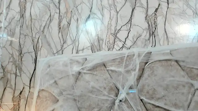 EXOTIC EBONY  online show from October 14, 2025, 6:52 pm