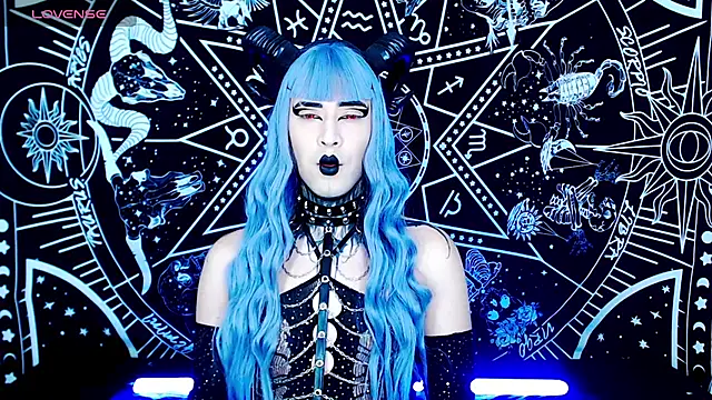 naomi satan online show from October 9, 2025, 2:39 pm