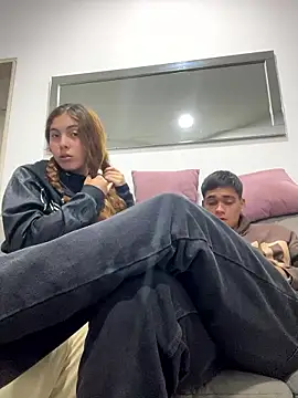 Samantha 2190 online show from January 17, 2026, 4:27 am