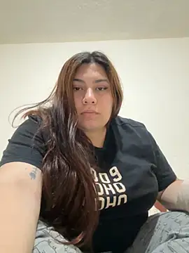 Lincy and hanna online show from September 22, 2025, 3:45 am