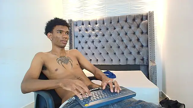 nero reyd online show from July 8, 2026, 8:20 pm