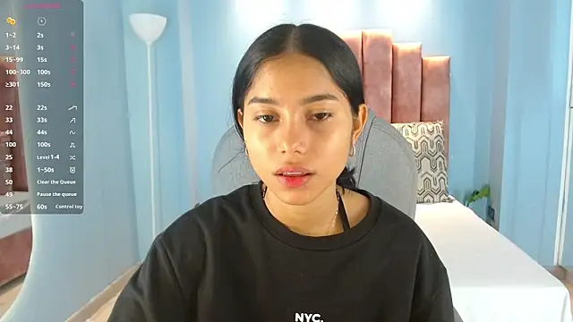 Milaa Star  online show from March 1, 2026, 3:39 am