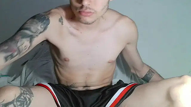 Onzas  online show from March 22, 2026, 10:55 pm