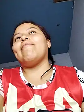 Snapshot of yelezia chatting on April 7, 2026, 6:37 am yelezia online show from April 7, 2026, 6:37 am