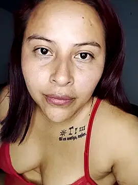 Snapshot of yelezia chatting on April 3, 2026, 7:26 am yelezia online show from April 3, 2026, 7:26 am