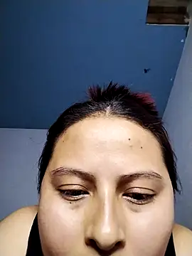 Snapshot of yelezia chatting on September 22, 2025, 11:55 pm yelezia online show from September 22, 2025, 11:55 pm