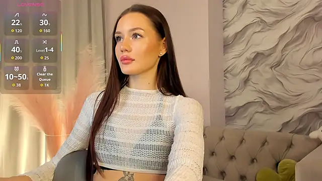 Snapshot of Aria_Mila chatting on November 6, 2025, 11:25 am Aria Mila online show from November 6, 2025, 11:25 am