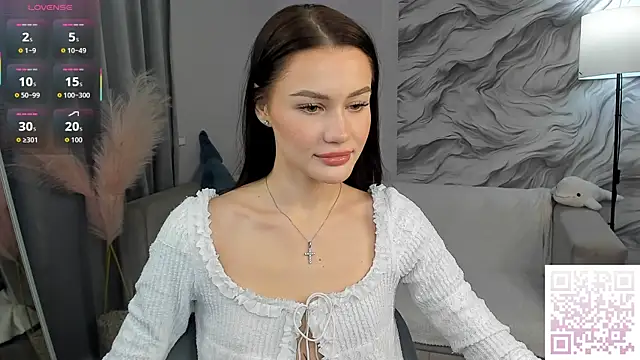 Snapshot of Aria_Mila chatting on September 10, 2025, 2:21 am Aria Mila online show from September 10, 2025, 2:21 am