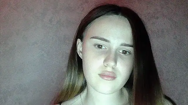 SweetLoraa online show from June 10, 2026, 5:58 pm