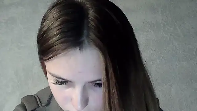 SweetLoraa online show from October 12, 2025, 6:20 pm