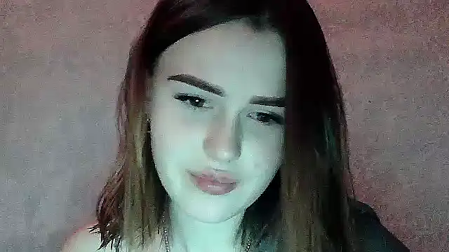 SweetLoraa online show from November 12, 2025, 7:40 pm