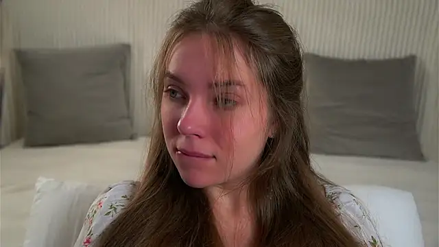 KarriBrownd online show from September 26, 2025, 1:12 am