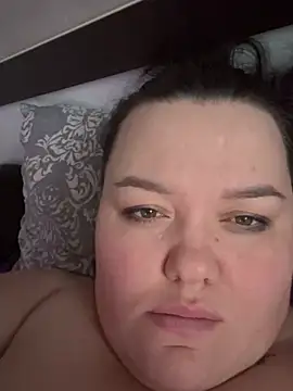 SunnyLeila2101 online show from February 16, 2026, 2:05 pm