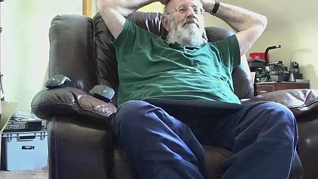 janzer13 online show from May 23, 2026, 1:21 pm