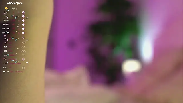 ambershoney online show from October 13, 2025, 4:52 pm