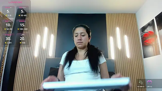 Snapshot of MihaCarther chatting on February 8, 2026, 3:15 am MihaCarther online show from February 8, 2026, 3:15 am