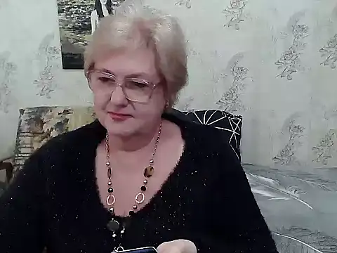 Renata62011 online show from April 21, 2026, 11:39 am