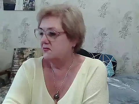 Renata62011 online show from December 18, 2025, 12:42 pm