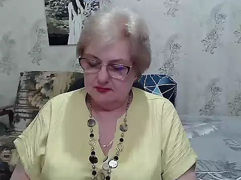 Snapshot of Renata62011 chatting on June 3, 2026, 4:01 pm Renata62011 online show from June 3, 2026, 4:01 pm