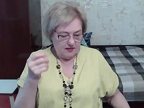 Renata62011 online show from June 27, 2026, 3:56 am