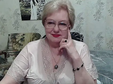 Renata62011 online show from April 19, 2026, 6:10 pm