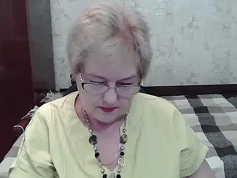Renata62011 online show from July 7, 2026, 12:20 pm