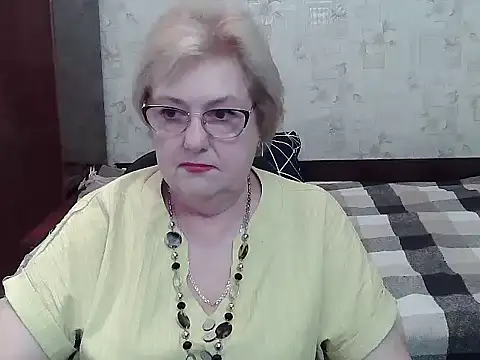 Renata62011 online show from July 8, 2026, 12:28 pm