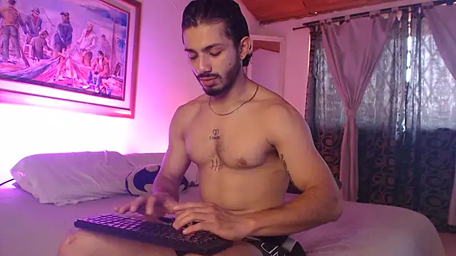 ArturoCardona  online show from June 24, 2026, 4:27 pm