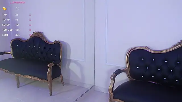 Lola Pierce online show from September 24, 2025, 11:39 am