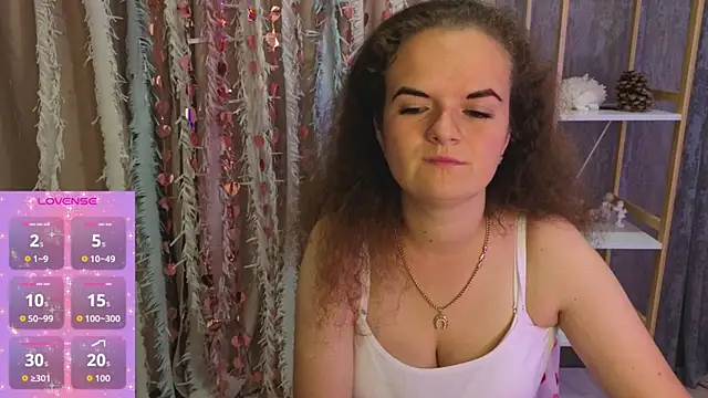 Luisa Rosee online show from September 28, 2025, 7:21 pm