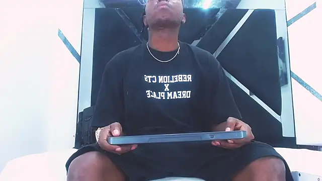 Black Fire10 online show from September 25, 2025, 5:08 pm