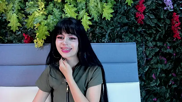 Dita von2 online show from October 9, 2025, 12:38 pm