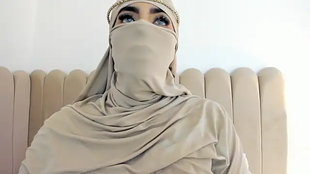 Jasmin hamdan online show from October 24, 2025, 6:40 pm