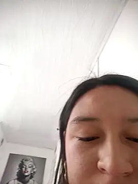 BellaRoux1 online show from September 12, 2025, 12:16 pm